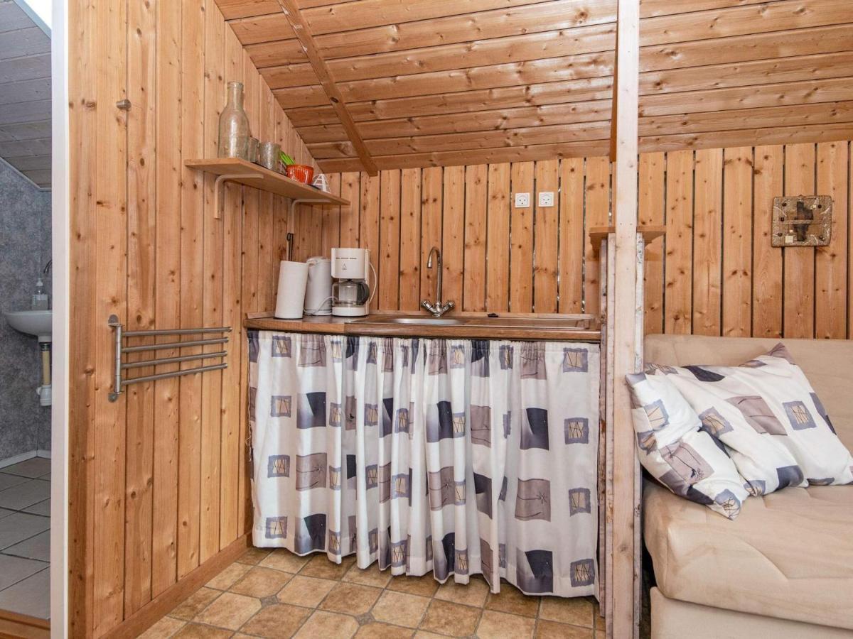 8 Person Holiday Home In Hovborg 外观 照片